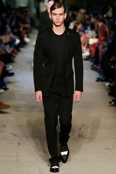 Look 56